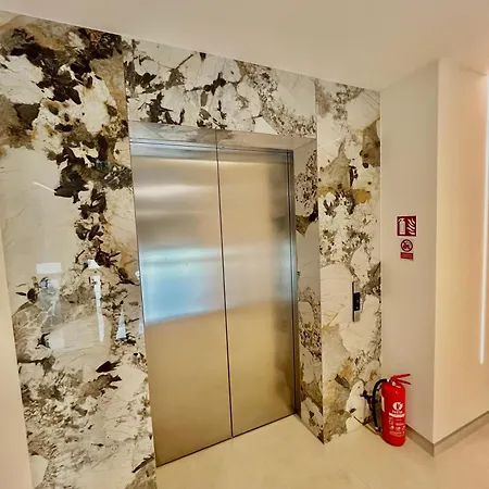 Apartment Caesars Palace - New Modern With Free Private Parking Pula