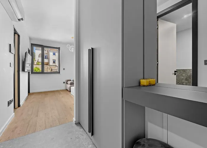 Caesars Palace - New Modern With Free Private Parking Apartman *