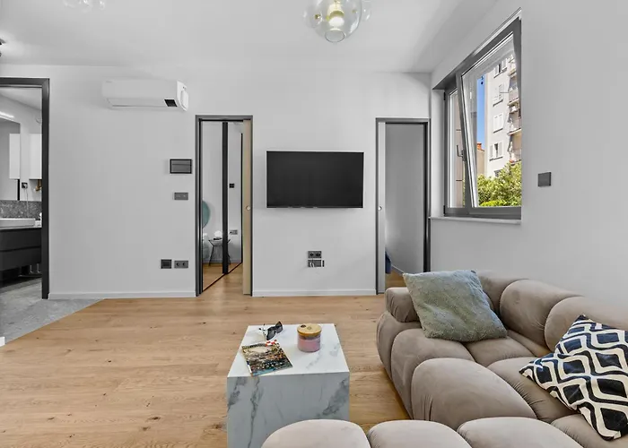 Caesars Palace - New Modern With Free Private Parking Apartman