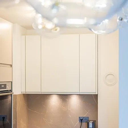 Apartmán Caesars Palace - New Modern With Free Private Parking *